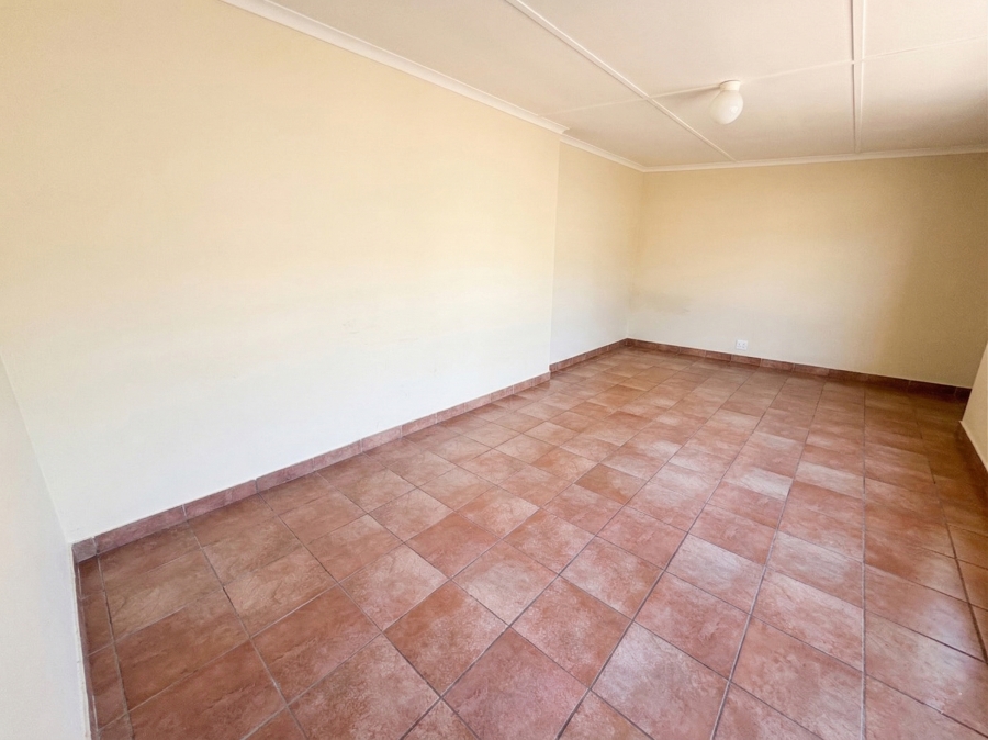 12 Bedroom Property for Sale in Quigney Eastern Cape